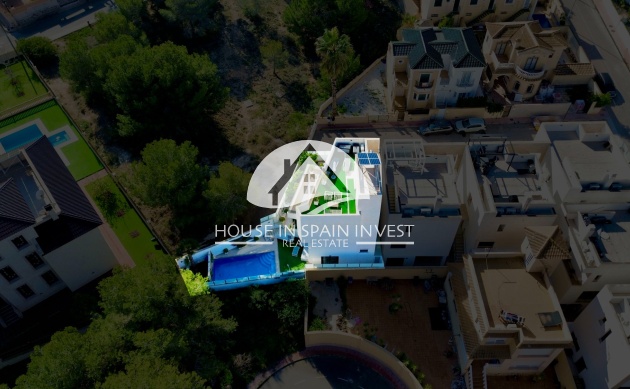 Resale - Villa - Orihuela Costa - Villamartín