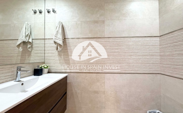 Resale - Villa - Orihuela Costa - Villamartín