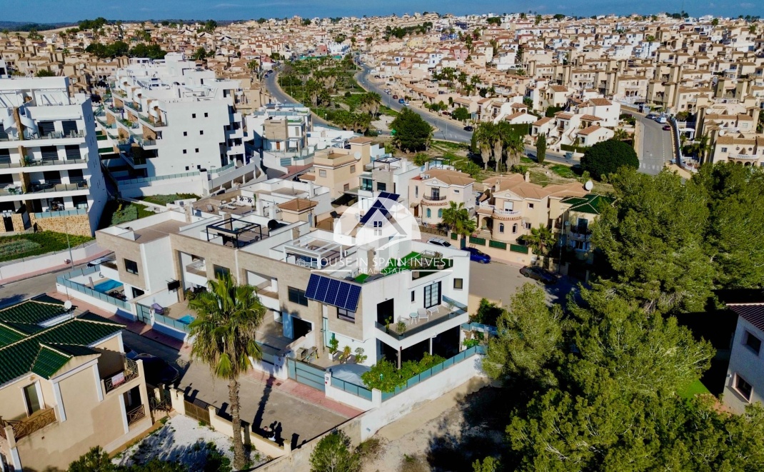 Resale - Villa - Orihuela Costa - Villamartín
