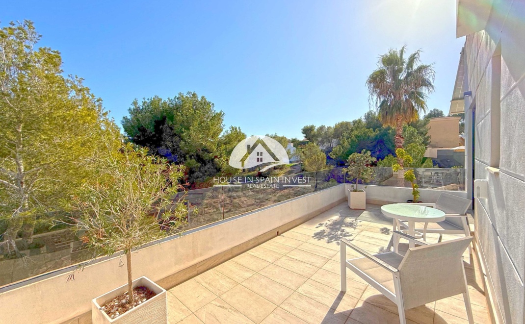 Resale - Villa - Orihuela Costa - Villamartín
