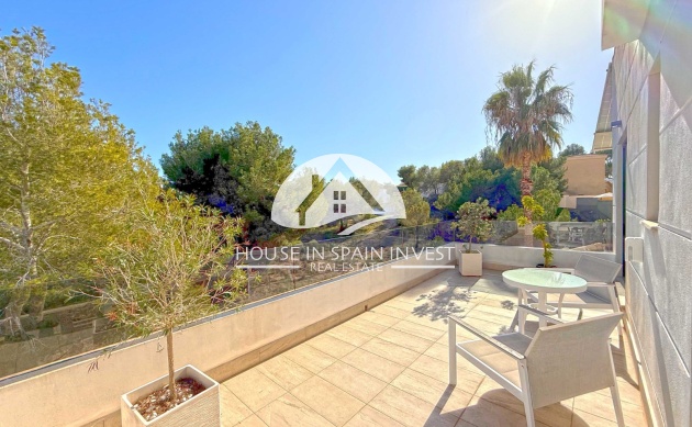 Resale - Villa - Orihuela Costa - Villamartín