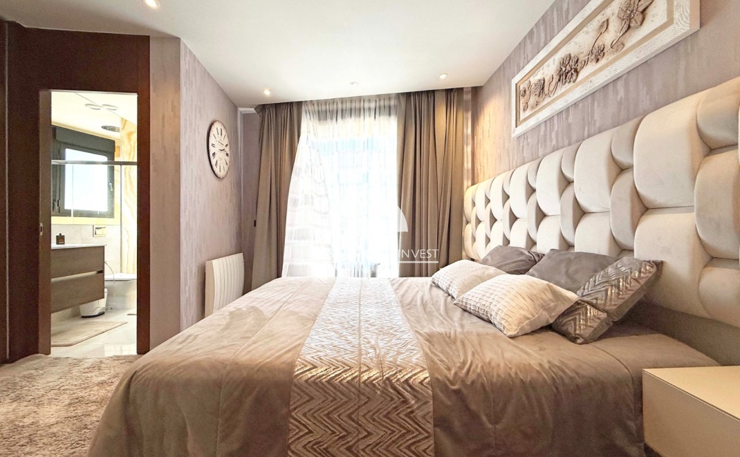 Resale - Villa - Orihuela Costa - Villamartín