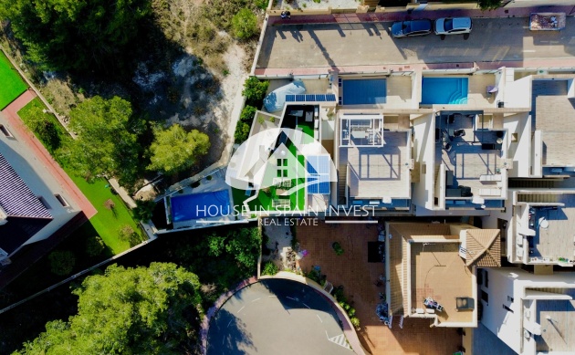 Resale - Villa - Orihuela Costa - Villamartín