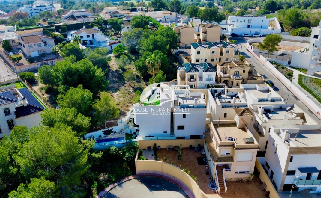 Resale - Villa - Orihuela Costa - Villamartín