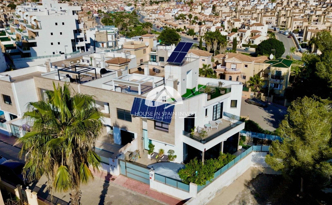 Resale - Villa - Orihuela Costa - Villamartín