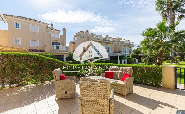 Resale - Villa - Guardamar del Segura - Guardamar - El Raso