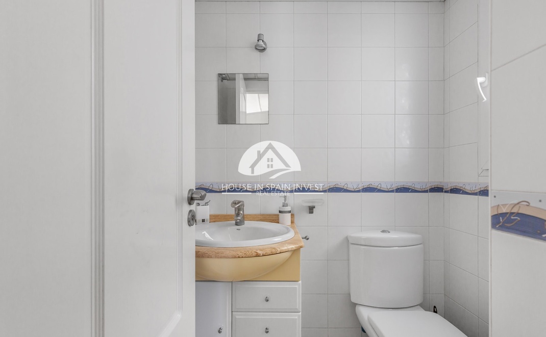 Resale - Villa - Guardamar del Segura - Guardamar - El Raso