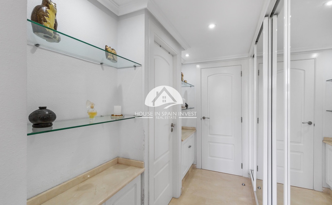 Resale - Villa - Guardamar del Segura - Guardamar - El Raso