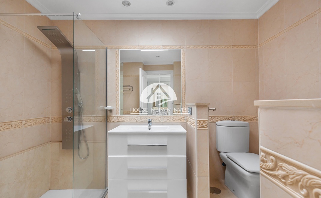 Resale - Villa - Guardamar del Segura - Guardamar - El Raso