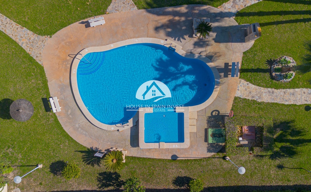 Resale - Villa - Guardamar del Segura - Guardamar - El Raso