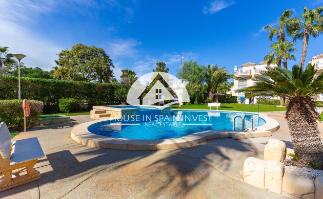 Resale - Villa - Guardamar del Segura - Guardamar - El Raso