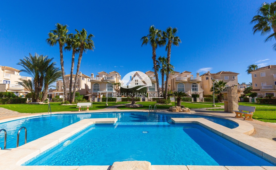 Resale - Villa - Guardamar del Segura - Guardamar - El Raso