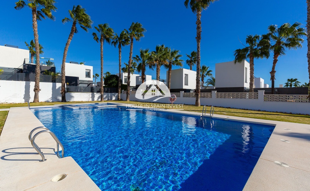 Resale - Townhouse - Algorfa - La finca Golf