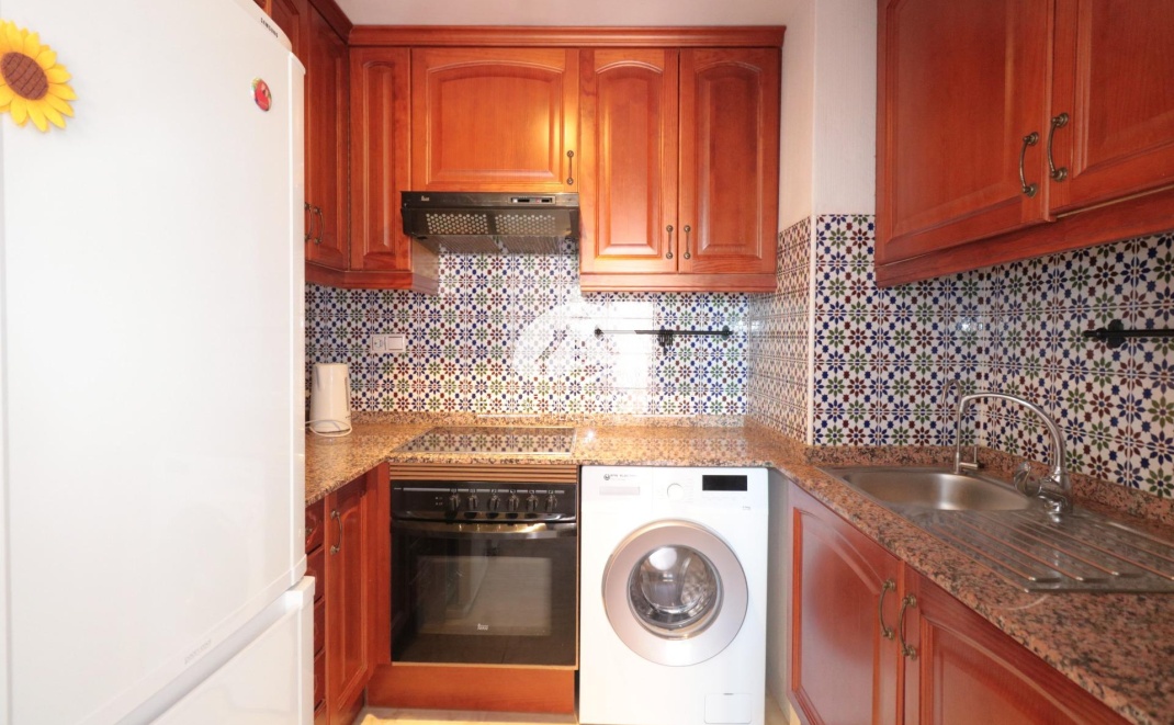 Resale - Apartment  - Torrevieja - Los Frutales