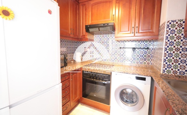 Resale - Apartment  - Torrevieja - Los Frutales