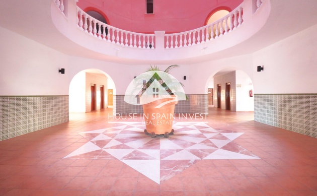 Resale - Apartment  - Torrevieja - Los Frutales