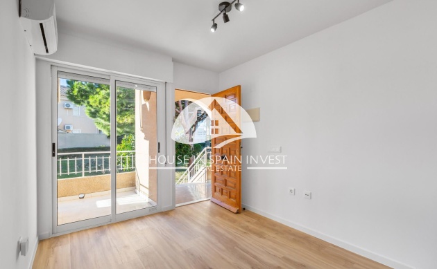 Resale - Apartment  - Torrevieja - La Mata