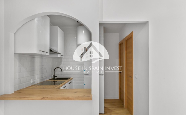 Resale - Apartment  - Torrevieja - La Mata