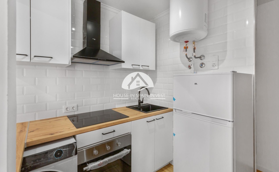 Resale - Apartment  - Torrevieja - La Mata