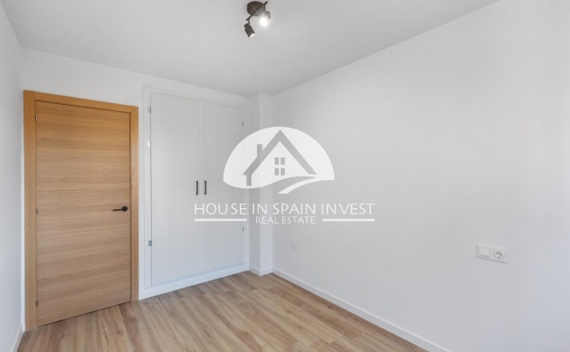 Resale - Apartment  - Torrevieja - La Mata