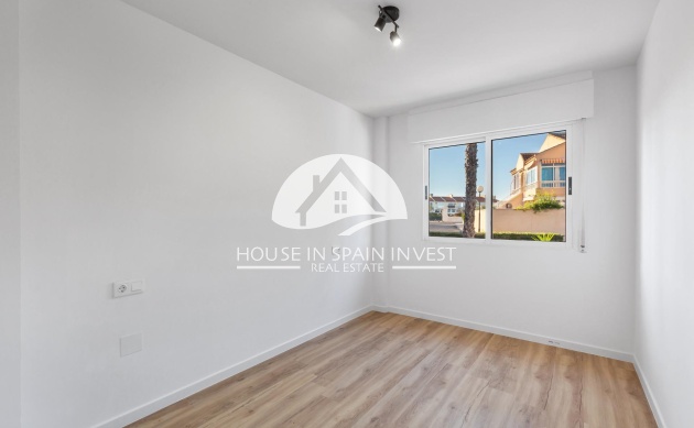 Resale - Apartment  - Torrevieja - La Mata