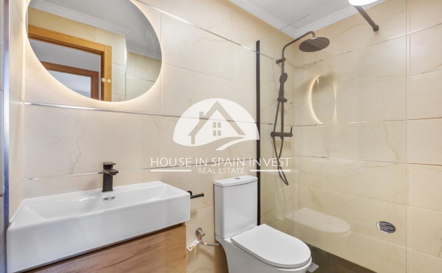 Resale - Apartment  - Torrevieja - La Mata