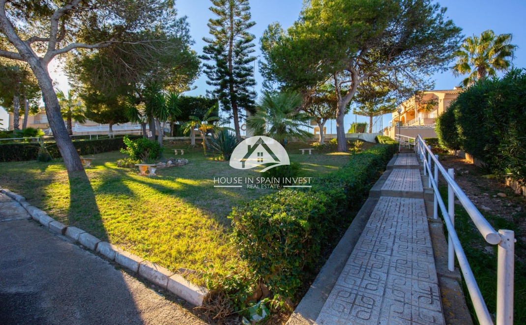 Resale - Apartment  - Torrevieja - La Mata