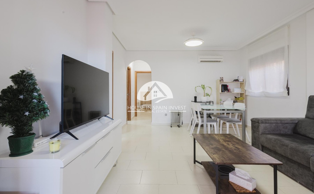 Resale - Villa - Torrevieja - Aguas Nuevas - Sector 25