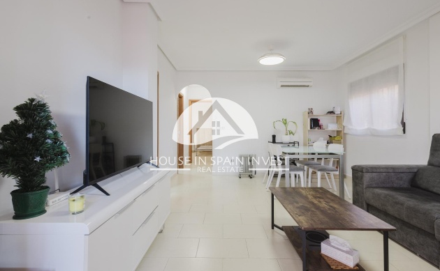 Resale - Villa - Torrevieja - Aguas Nuevas - Sector 25