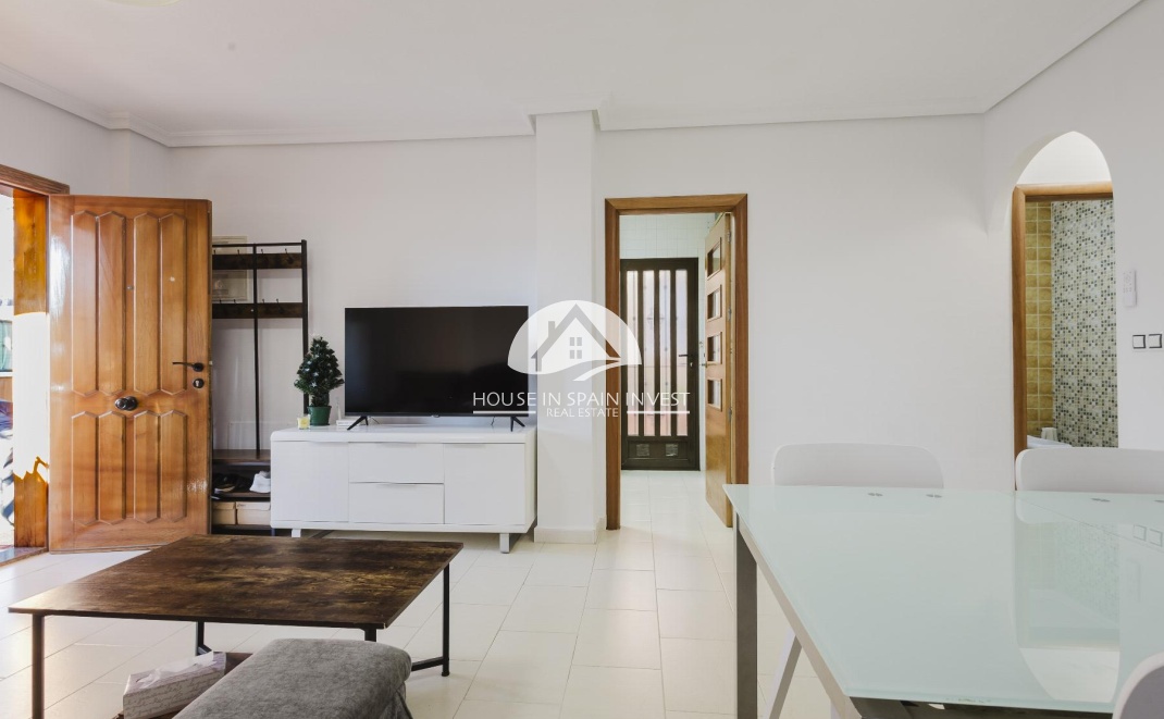 Resale - Villa - Torrevieja - Aguas Nuevas - Sector 25