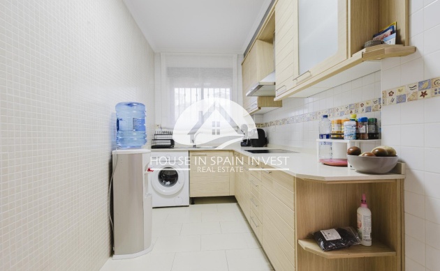 Resale - Villa - Torrevieja - Aguas Nuevas - Sector 25