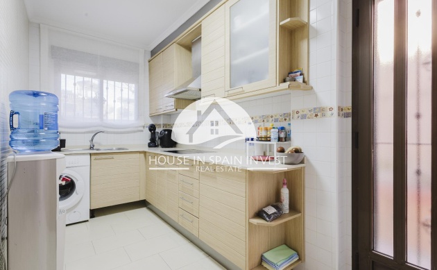 Resale - Villa - Torrevieja - Aguas Nuevas - Sector 25