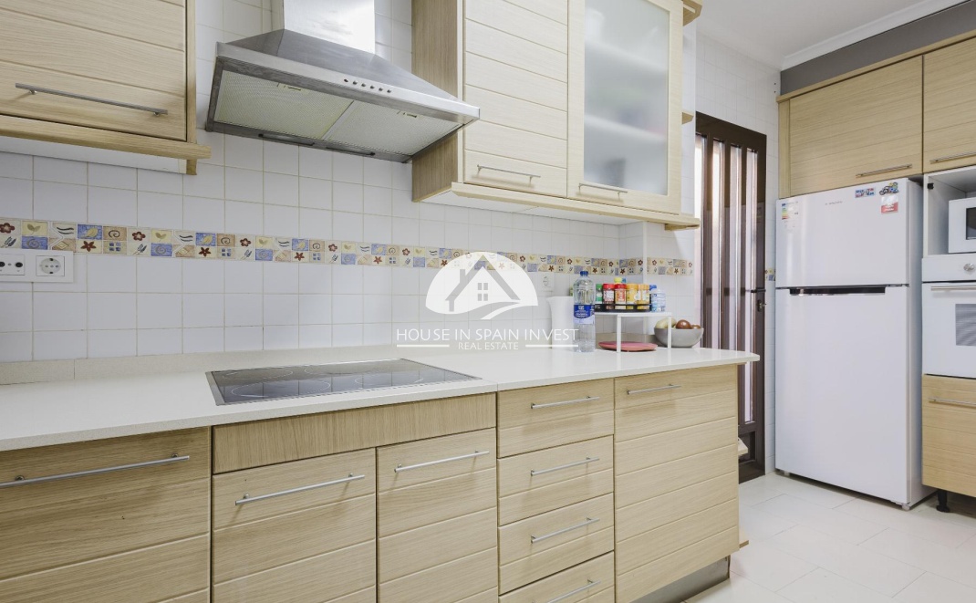 Resale - Villa - Torrevieja - Aguas Nuevas - Sector 25