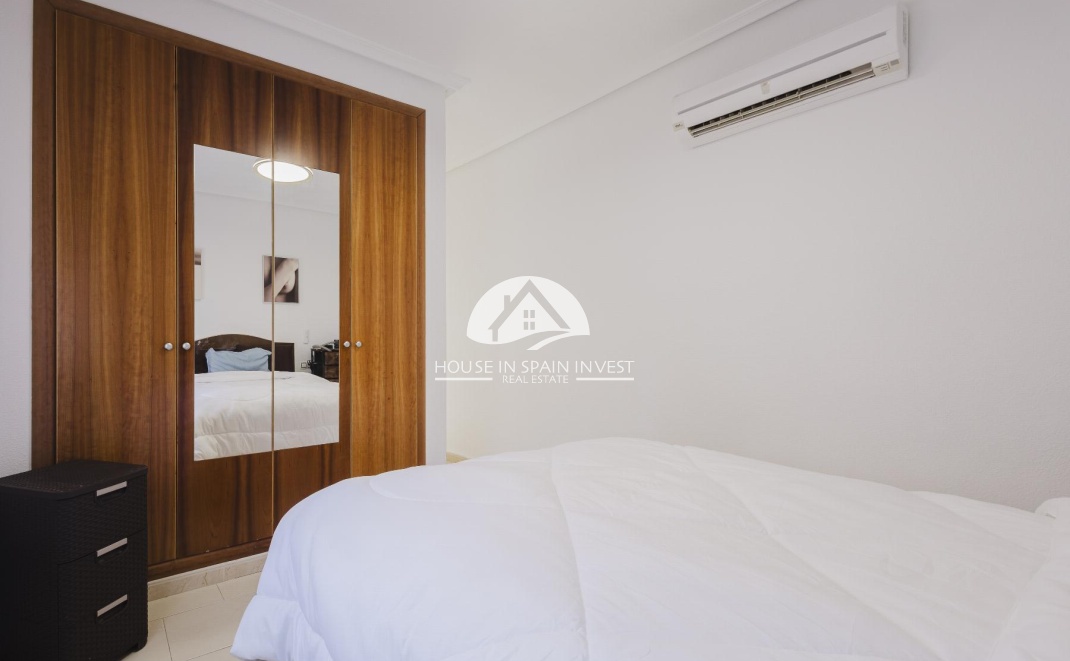 Resale - Villa - Torrevieja - Aguas Nuevas - Sector 25