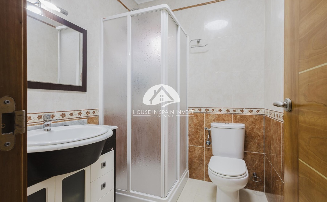 Resale - Villa - Torrevieja - Aguas Nuevas - Sector 25