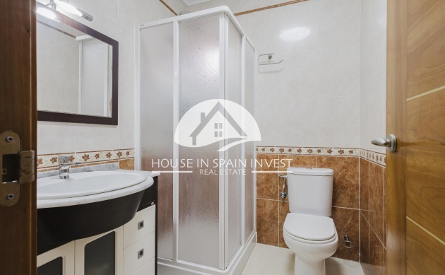 Resale - Villa - Torrevieja - Aguas Nuevas - Sector 25
