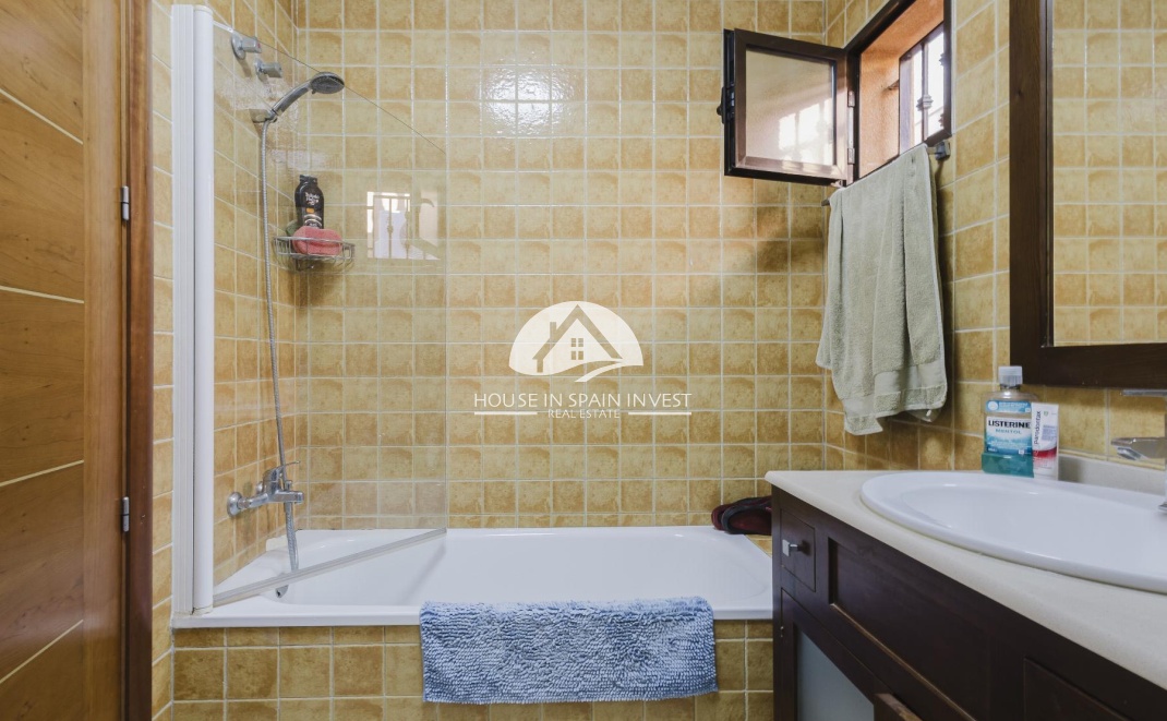 Resale - Villa - Torrevieja - Aguas Nuevas - Sector 25