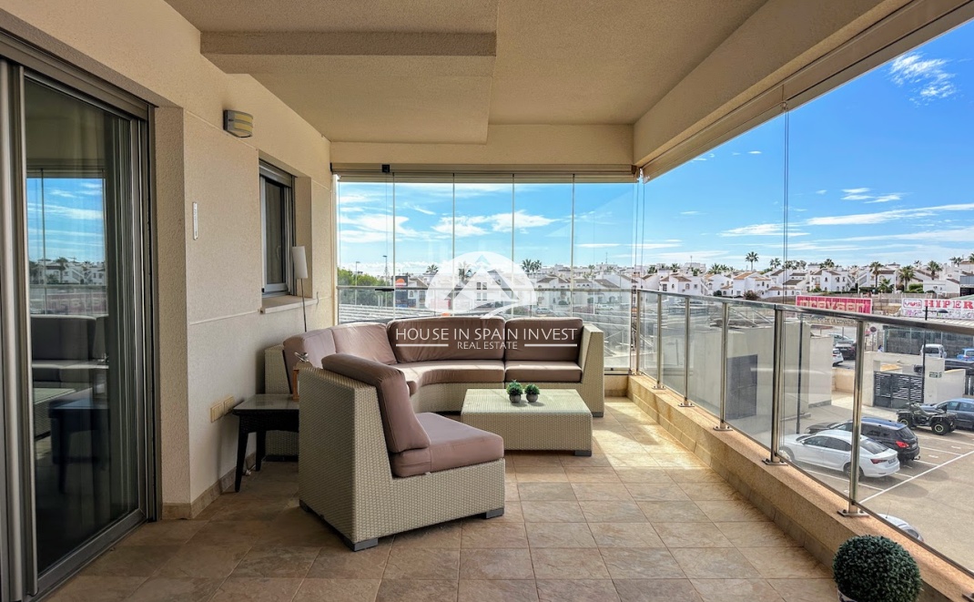 Resale - Apartment  - Orihuela Costa - La Zenia