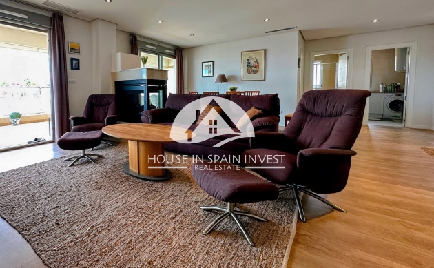 Resale - Apartment  - Orihuela Costa - La Zenia