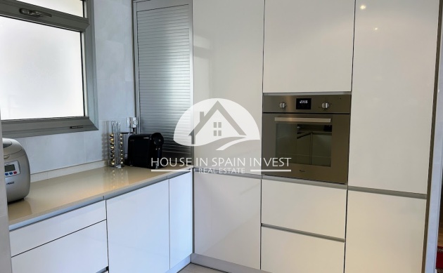 Resale - Apartment  - Orihuela Costa - La Zenia