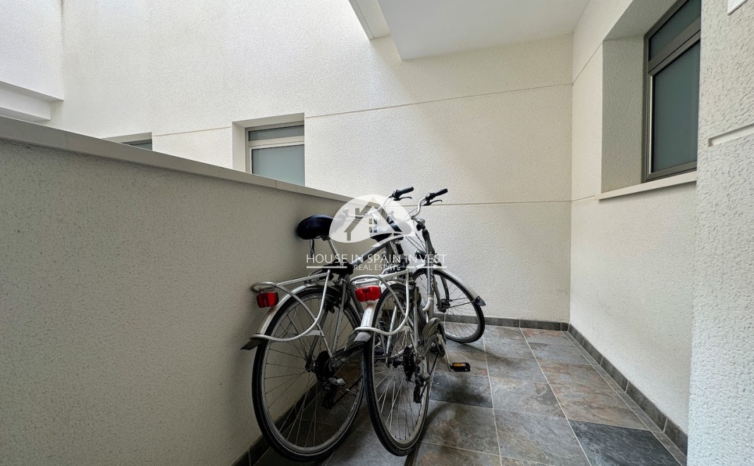 Resale - Apartment  - Orihuela Costa - La Zenia