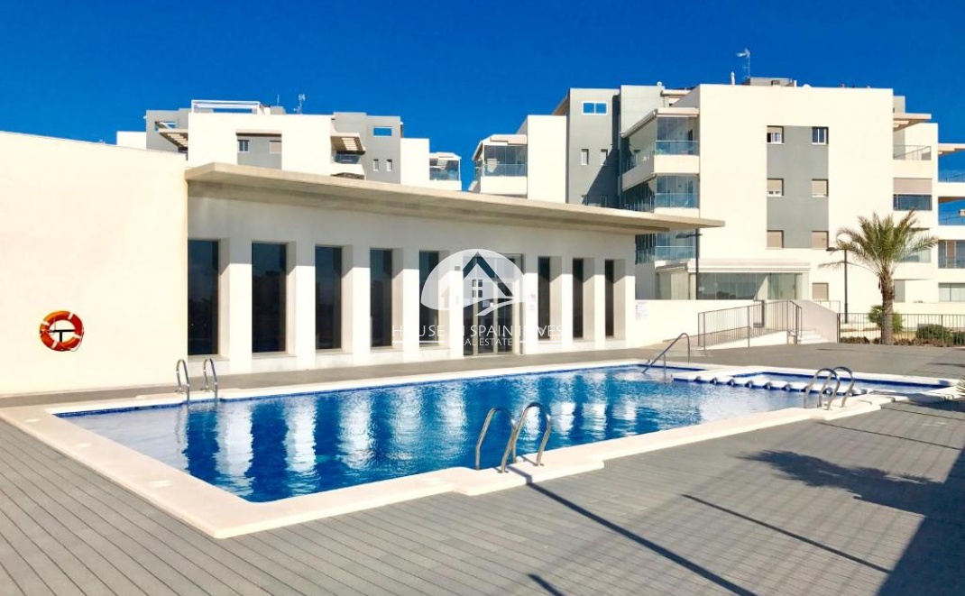 Resale - Apartment  - Orihuela Costa - La Zenia