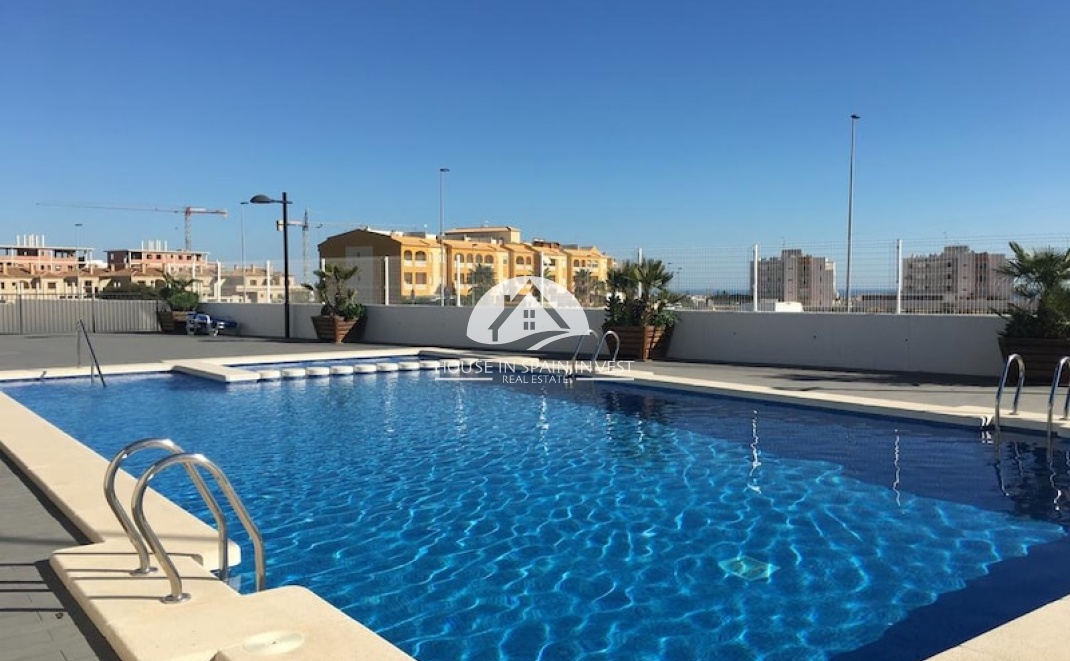 Resale - Apartment  - Orihuela Costa - La Zenia