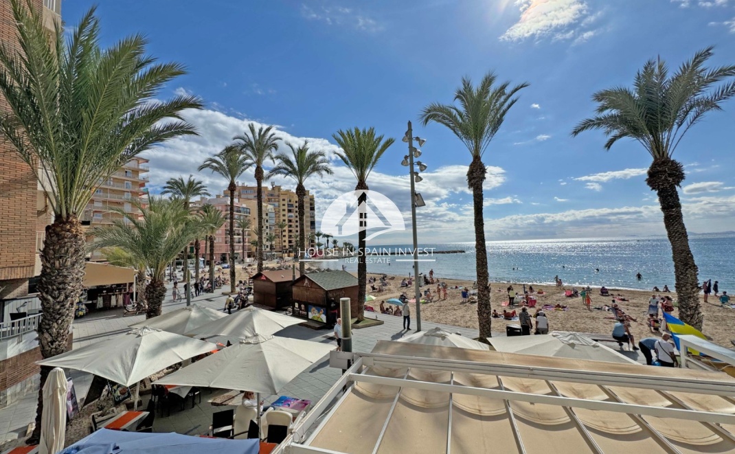 Resale - Apartment  - Torrevieja - Playa del Cura