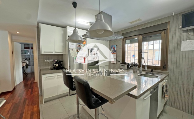 Resale - Apartment  - Torrevieja - Playa del Cura