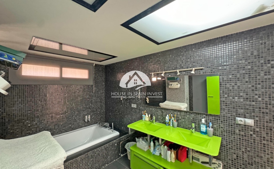 Resale - Apartment  - Torrevieja - Playa del Cura