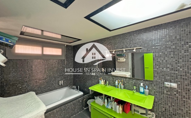 Resale - Apartment  - Torrevieja - Playa del Cura