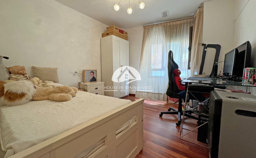 Resale - Apartment  - Torrevieja - Playa del Cura