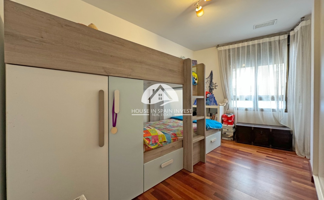 Resale - Apartment  - Torrevieja - Playa del Cura