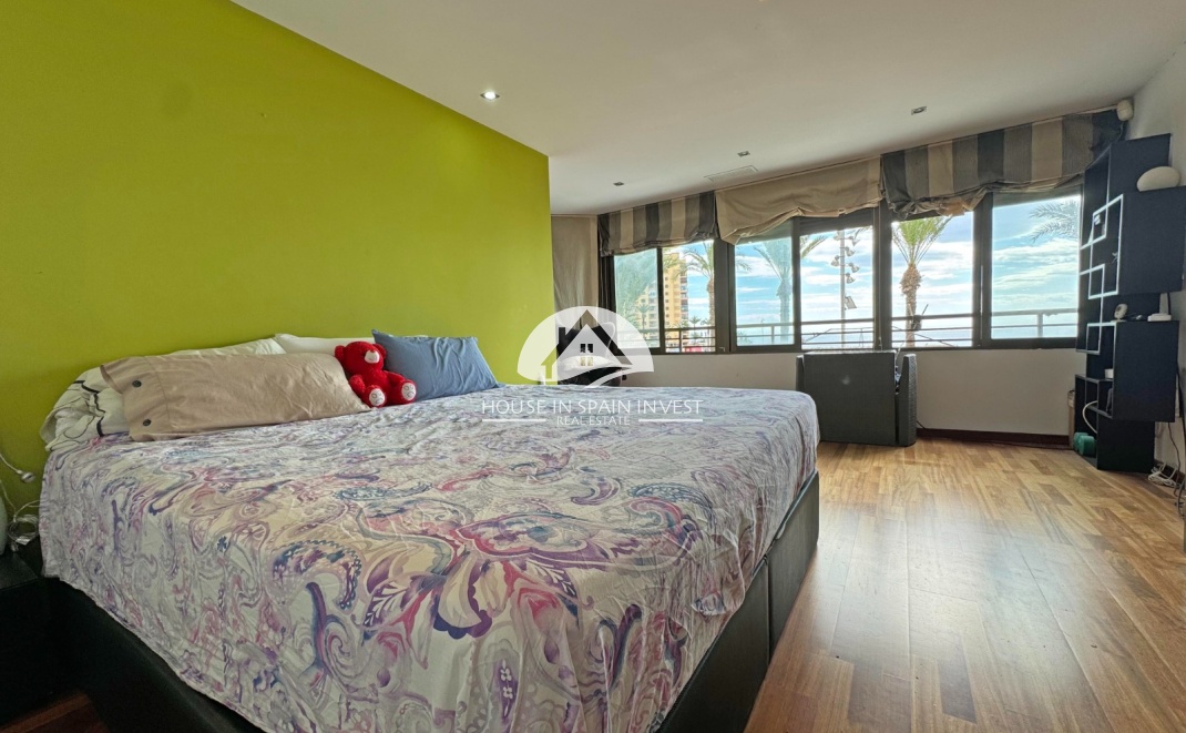 Resale - Apartment  - Torrevieja - Playa del Cura